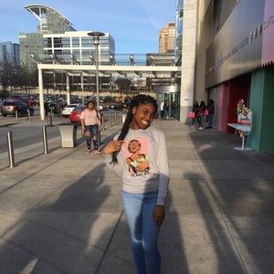 Meet your Posher, Ajalah